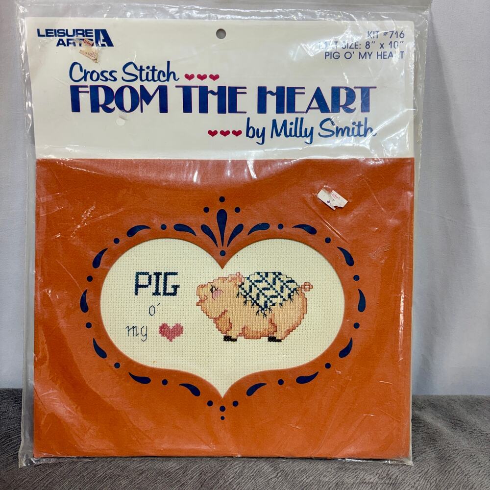 Pig O' My Heart Counted Cross Stitch Kit & Mat Leisure Arts #716 Cottagecore VTG